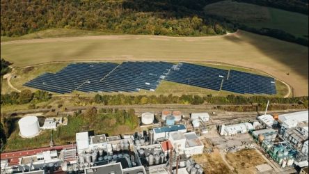 Embedded thumbnail for Le solaire thermique, une solution d&amp;#039;énergie renouvelable vertueuse